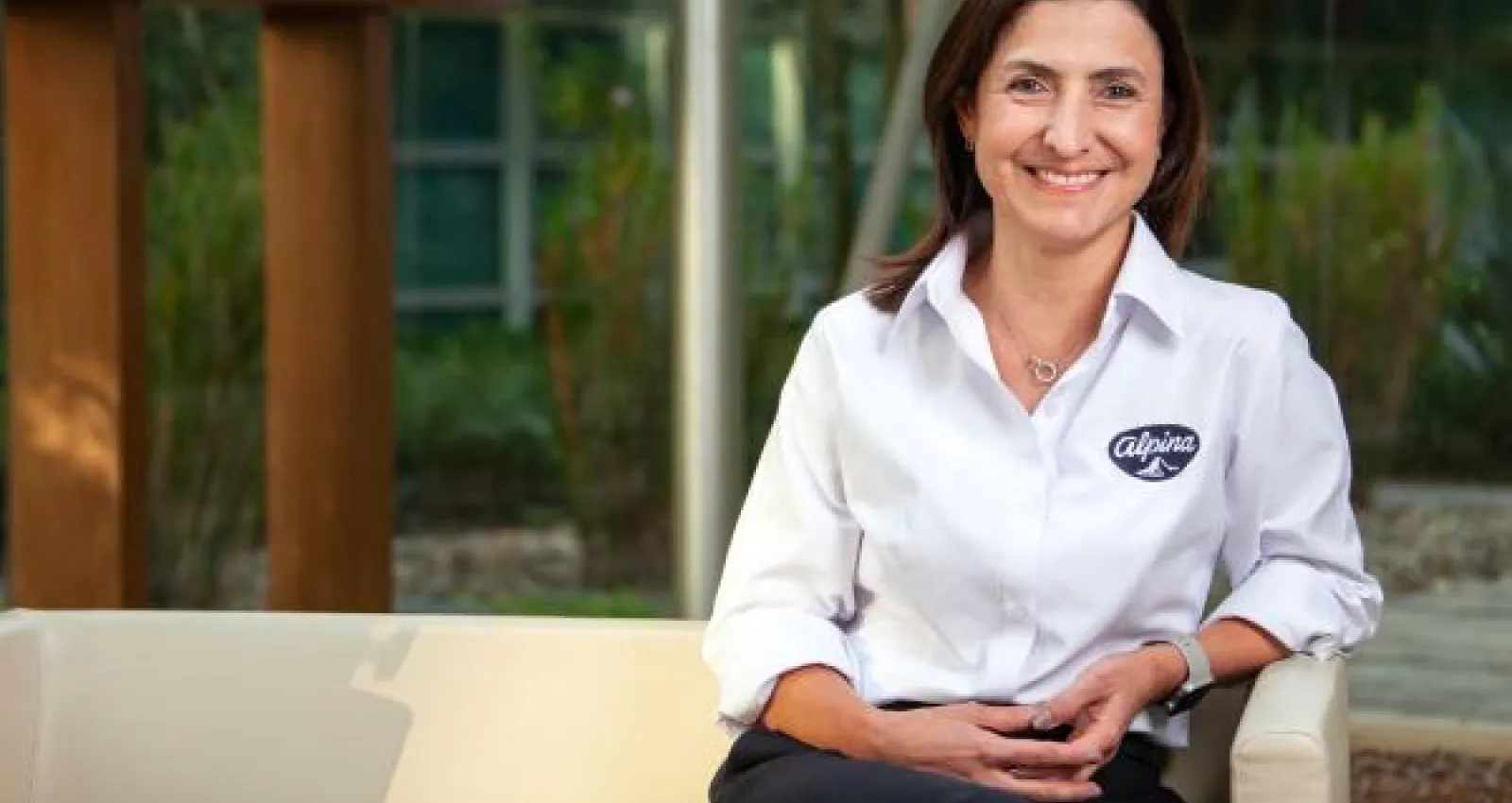Foto de Carolina Espitia, gerente de Alpina
