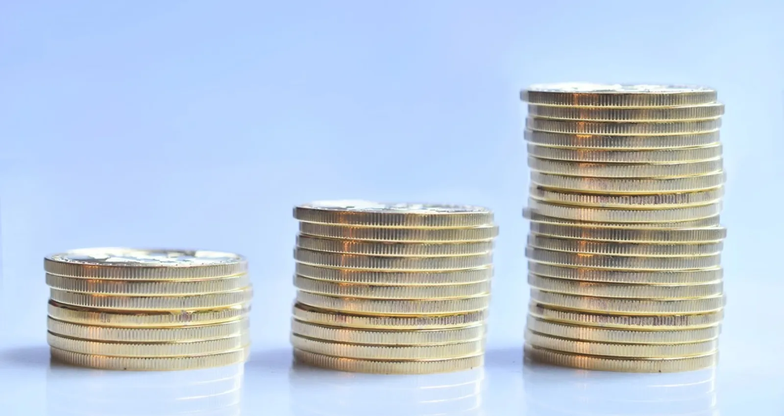 Monedas mostradas de forma exponencial