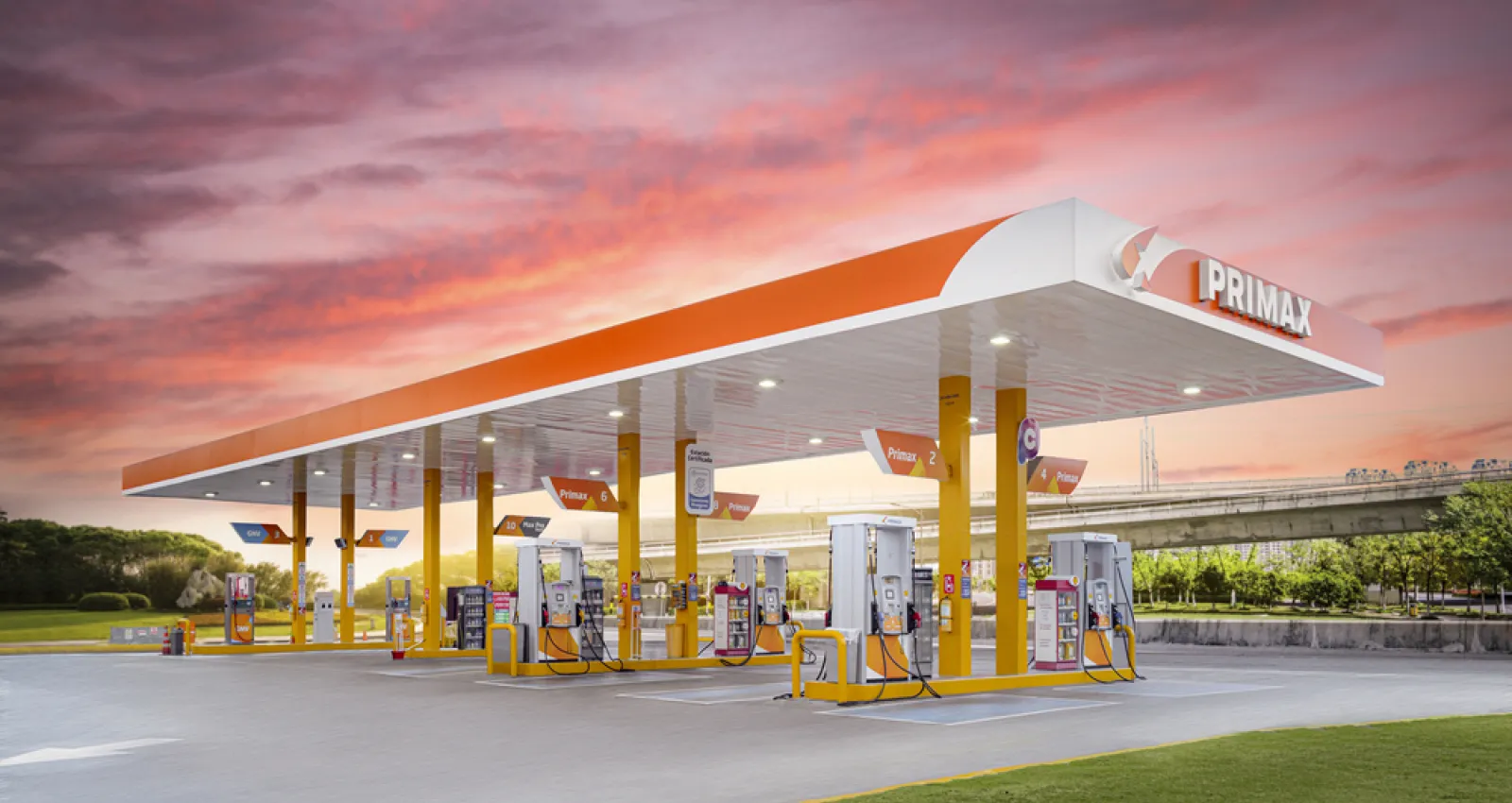 Foto de una estación de gasolina primax