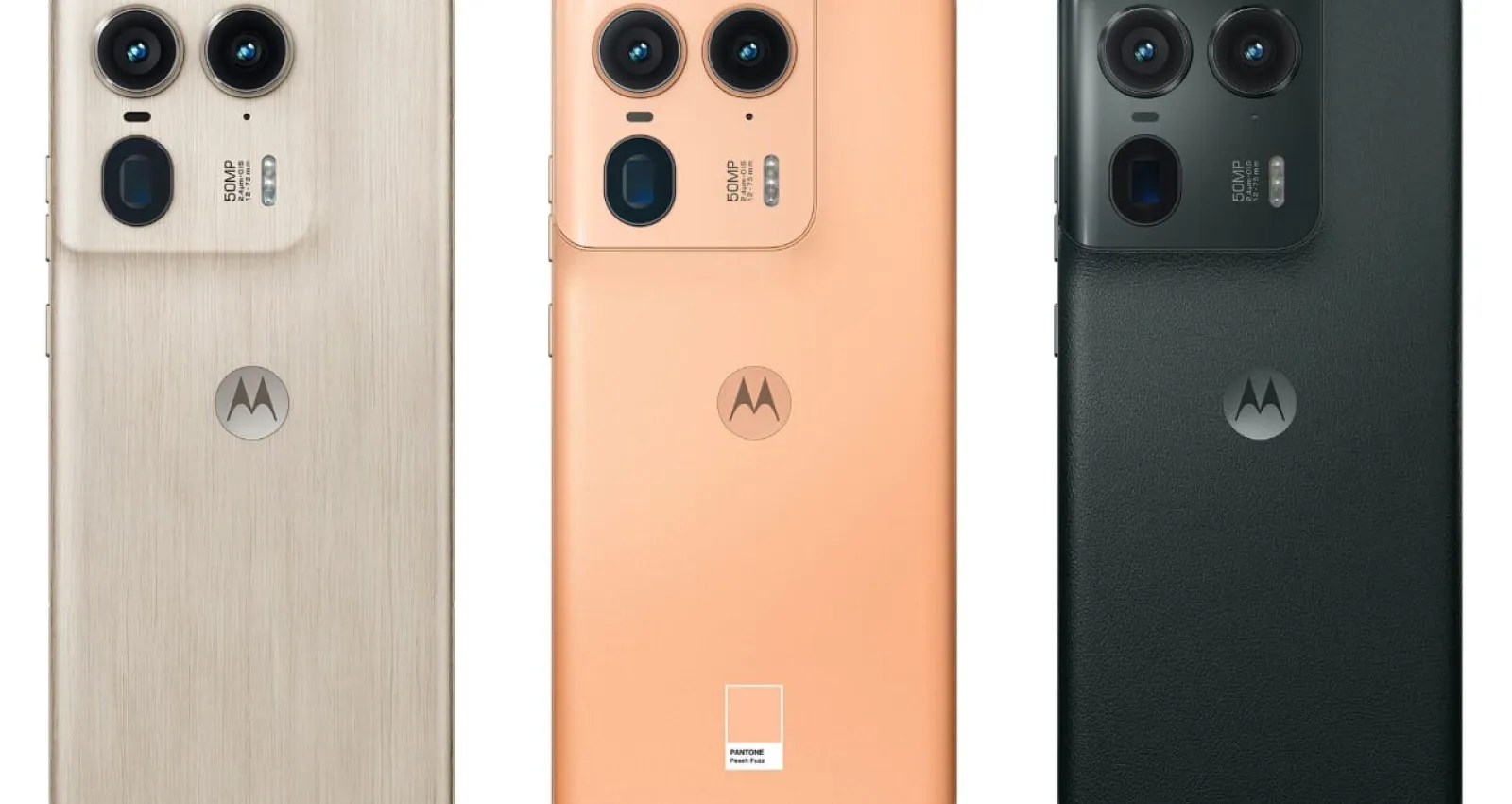 Fotografía de tres celulares de motorola