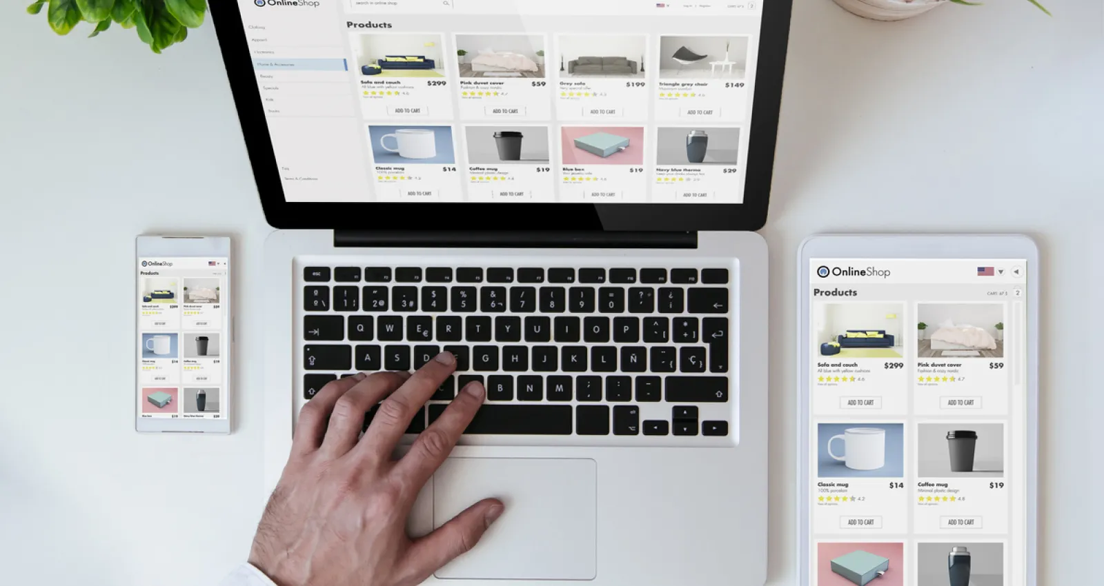 unos aparatos electronicos encima de un escritorio blanco 