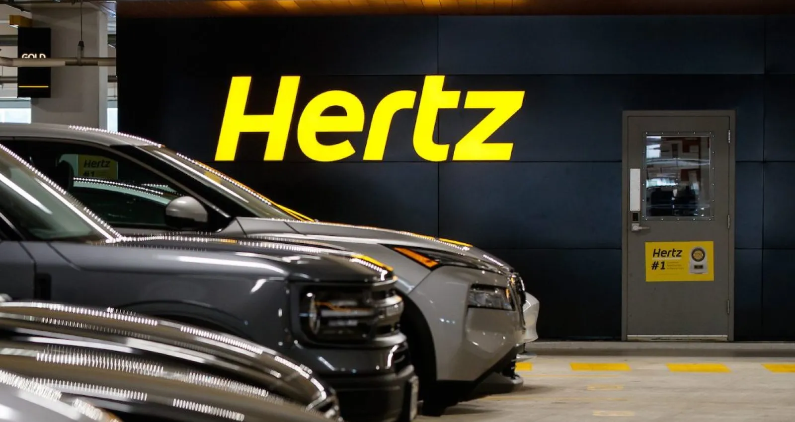 Foto de vehículos con marca Hertz