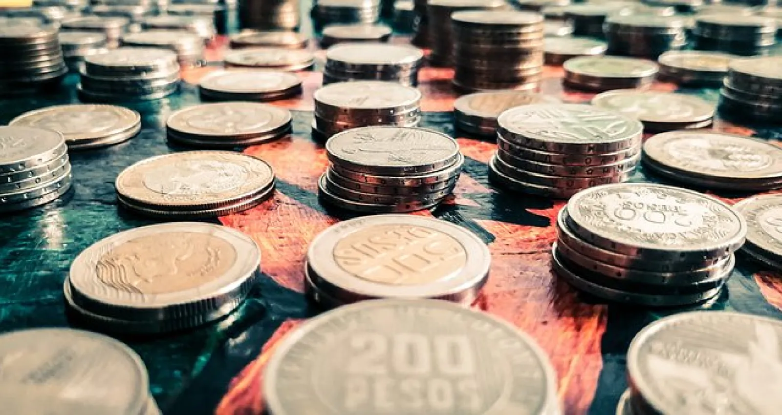 Salario mínimo, gremios, empresas.