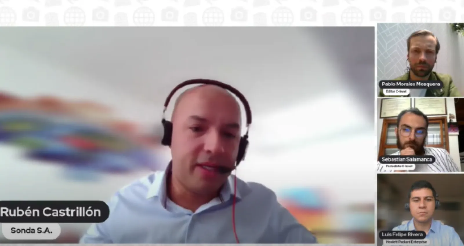 Imagen de cuatro personas conectadas a una entrevista virtual