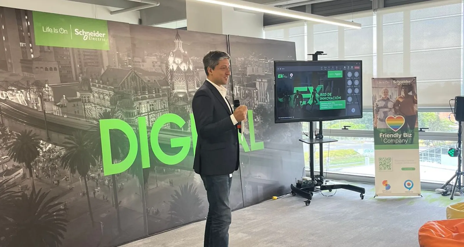javier ortiz schneider electric