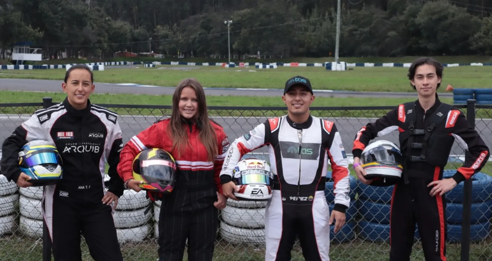 Pilotos colombianos de kartismo