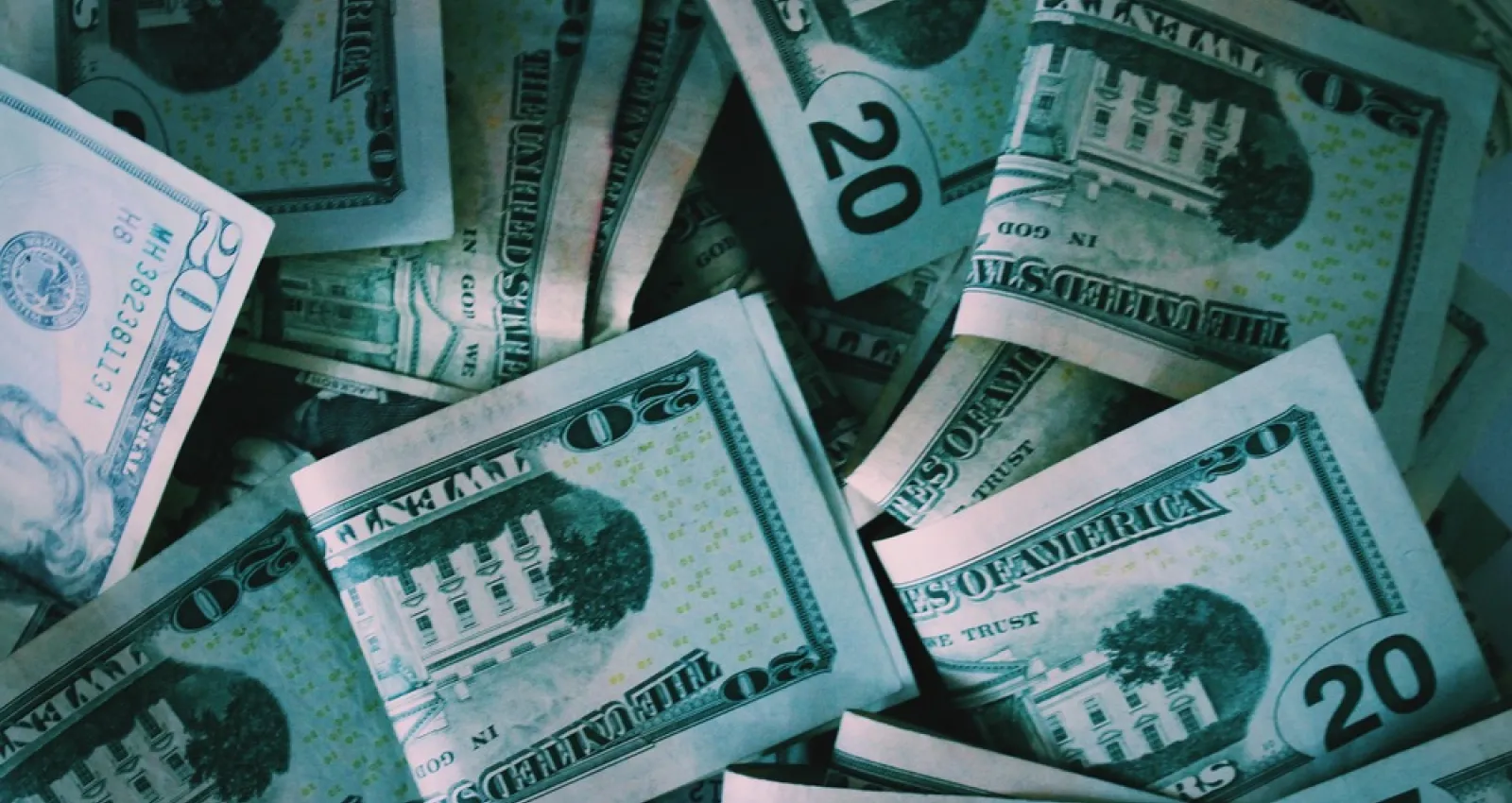 Exportos del Fondo Monetario Internacional (FMI) no descartan que aumenten las tasas de interés vigentes