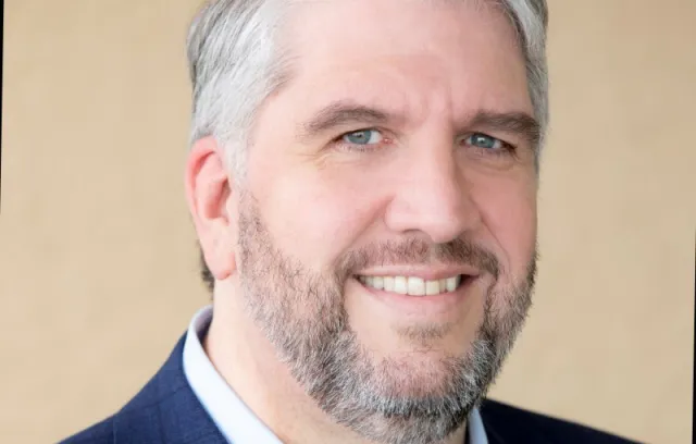 Foto de Alejandro Planas, CEO y co-fundador de Escala 24x7 