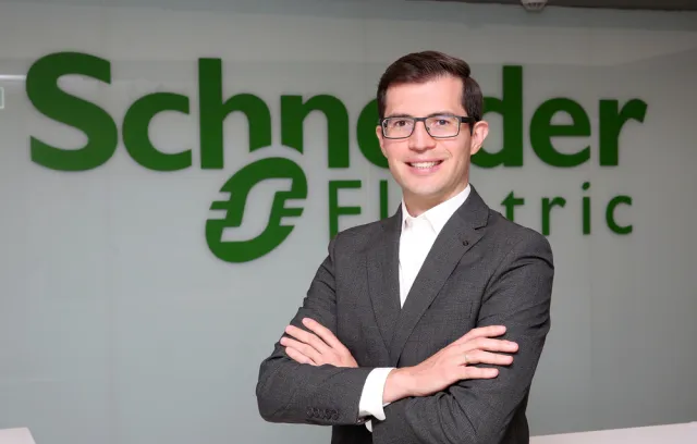 Andrés Díaz, de Schneider Electric