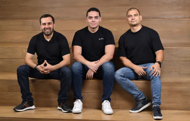 Foto de los tres fundadores 