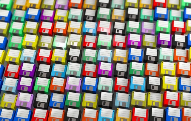 Compilación de varios discos flexibles, de varios colores y tonalidades