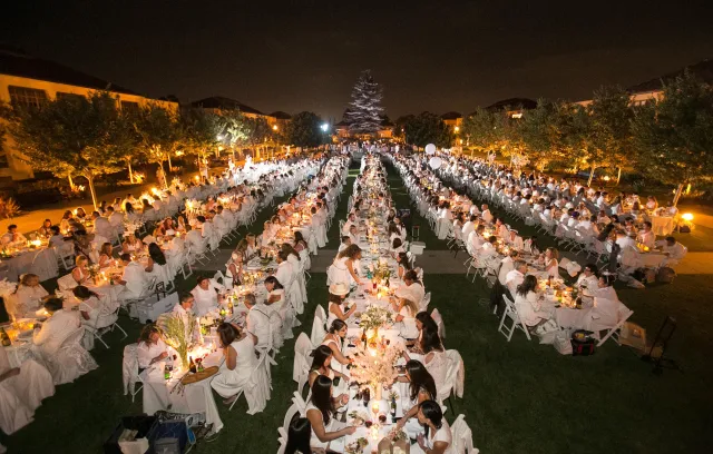 Diner en Blanc
