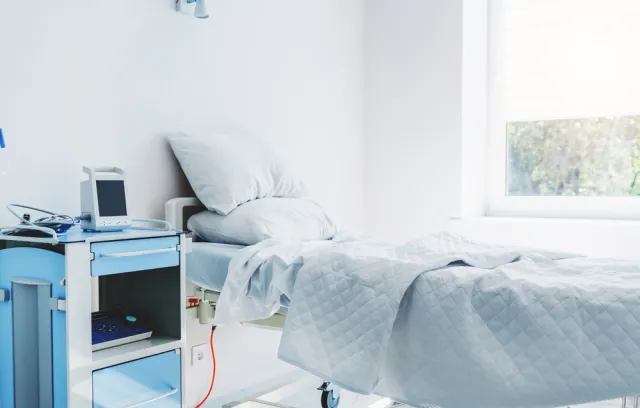 Foto de una cama de un hospital