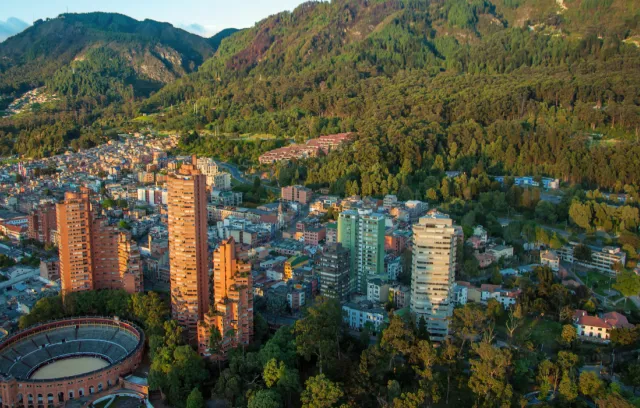 Bogotá usa IA para empleo, movilidad y salud