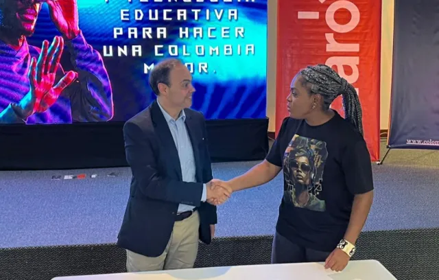 Claro anunció alianza con el Ministerio de Educación