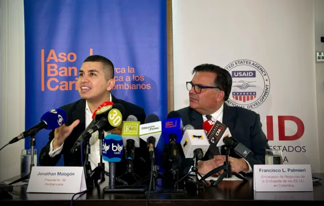 Asobancaria y USAID