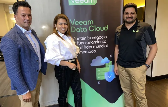 Foto de equipo de Ceeam Data en Colombia