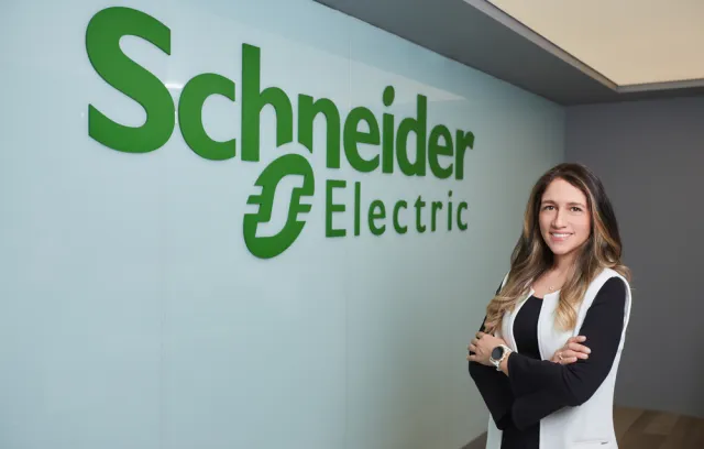 Lina Bernal, directora de Secure Power de Schneider Electric para el Clúster Andino 1