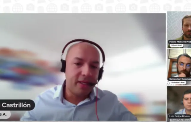 Imagen de cuatro personas conectadas a una entrevista virtual