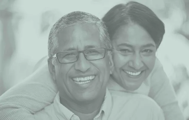 pareja de adultos mayores