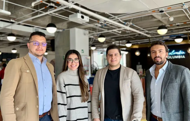 Foto de integrantes de Konvex