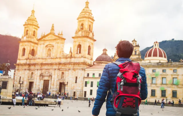 jóvenes colombianos sueñan con trabajar en el extranjero