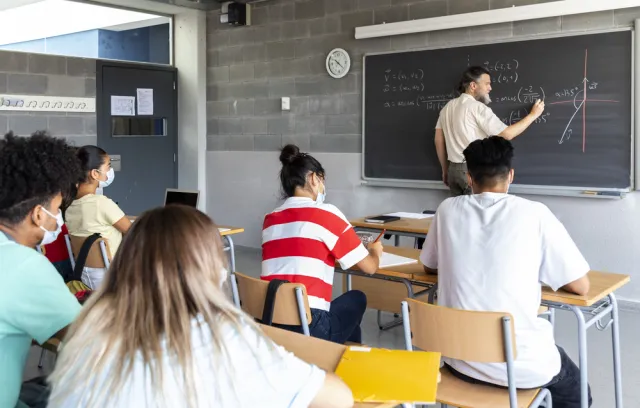 Maple Bear, institución educativa de Canadá. 